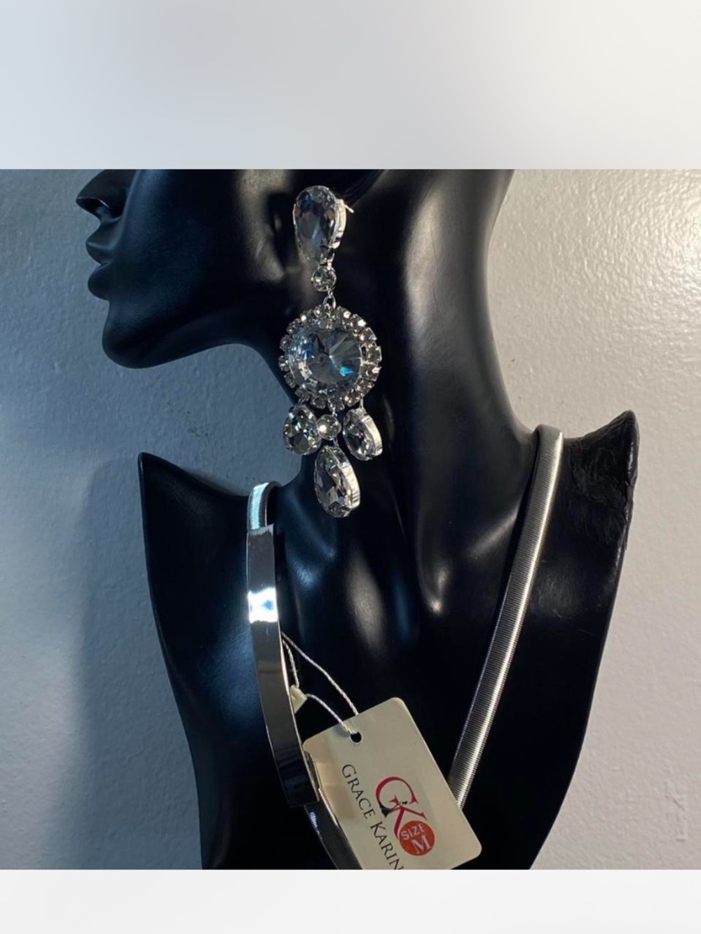 ^^^ Grace Karin  *** Belt & Silver Crystal 4”  Drop Earrings  ^*^